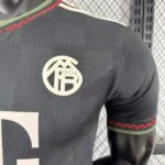 camiseta-bayern-de-munich-tercera-equipacion-version-jugador-2025-2026-escudo