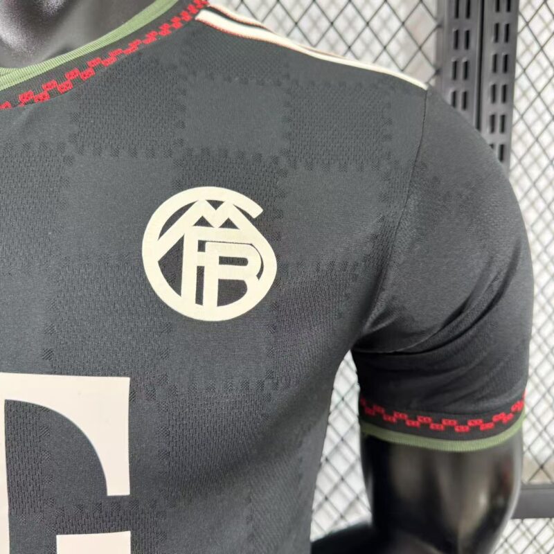 camiseta-bayern-de-munich-tercera-equipacion-version-jugador-2025-2026-escudo