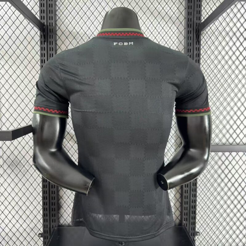 camiseta-bayern-de-munich-tercera-equipacion-version-jugador-2025-2026-parte-trasera