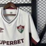 camiseta-fluminense-segunda-equipacion-2025-2026-escudo