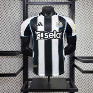 camiseta-newcastle-primera-equipacion-version-jugador-2025-2026