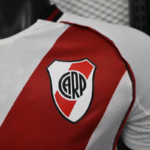camiseta-river-plate-primera-equipacion-version-jugador-2025-2026-escudo
