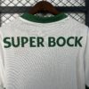 camiseta-sporting-de-lisboa-cuarta-equipacion-2025-2026-cuello-trasero