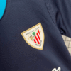 conjunto-niño-Athletic-Bilbao-segunda-equipacion-2025-2026-escudo