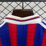 conjunto-niño-bayern-de-munich-primera-equipacion-retro-1995-1997-cuello-trasero