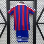 conjunto-niño-bayern-de-munich-primera-equipacion-retro-1995-1997-parte-trasera