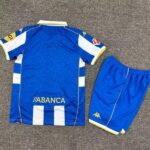 conjunto-niño-deportivo-de-la-coruña-primera-equipacion-2025-2026-parte-trasera
