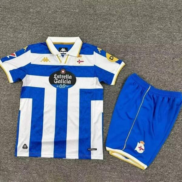 conjunto-niño-deportivo-de-la-coruña-primera-equipacion-2025-2026 conjunto-niño-deportivo-de-la-coruña-primera-equipacion-2025-2026