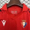 conjunto-niño-osasuna-primera-equipacion-2025-2026-cuello