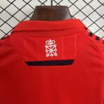 conjunto-niño-osasuna-primera-equipacion-2025-2026-cuello-trasero