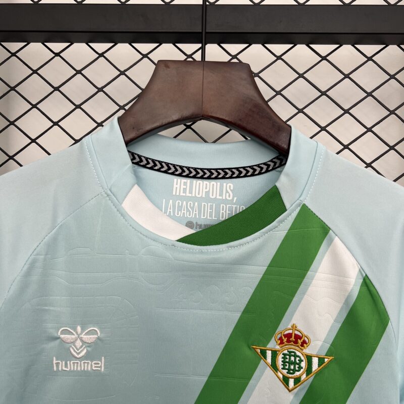 conjunto-niño-real-betis-segunda-equipacion-2025-2026-cuello