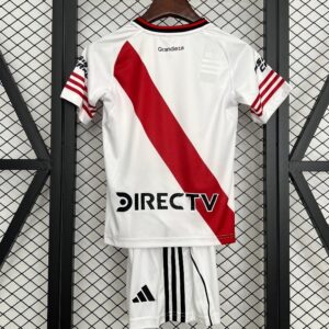 conjunto-niño-river-plate-2025-2026-parte-trasera