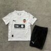 conjunto-niño-valencia-primera-equipacion-2025-2026