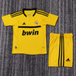 Conjunto niño Retro Real Madrid portero 2011-2012