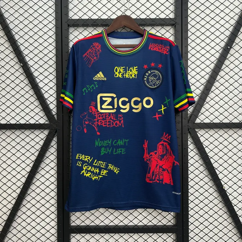 camiseta-ajax-bob-marley-edicion-especial-azul-2025-2026 camiseta-ajax-bob-marley-edicion-especial-azul-2025-2026