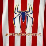 camiseta-atletico-de-madrid-spiderman-manga-larga-2005-pecho