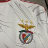 camiseta-benfica-edicion-especial-2025-2026-escudo