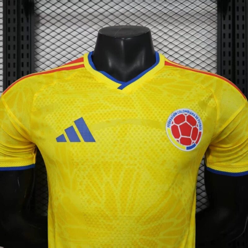 camiseta-colombia-mundial-2026-version-jugador-2025-2026-pecho
