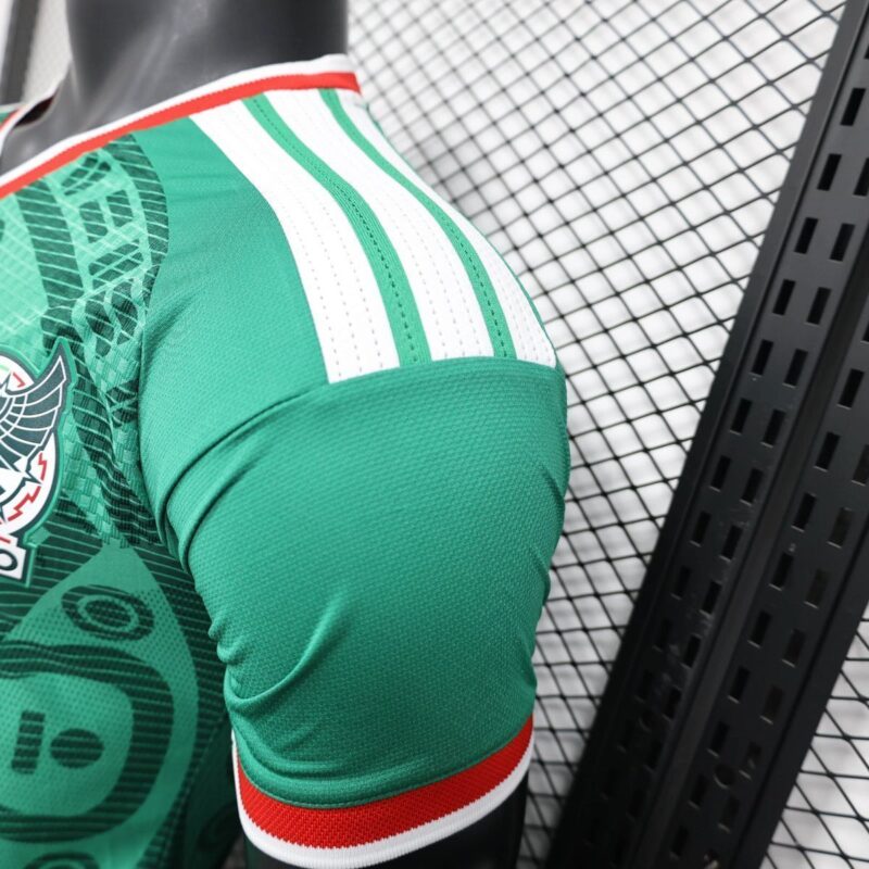 camiseta-mexico-primera-equipacion-mexico-version-jugador-2025-2026-puño