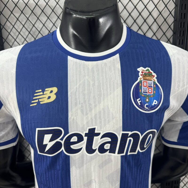 camiseta-porto-primera-equipacion-version-jugador-2025-2026-pecho