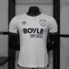 camiseta-west-ham-segunda-equipacion-version-jugador-2025-2026