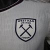 camiseta-west-ham-segunda-equipacion-version-jugador-2025-2026-escudo