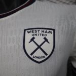 camiseta-west-ham-segunda-equipacion-version-jugador-2025-2026-escudo