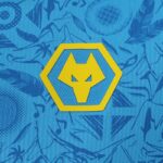 camiseta-wolves-tercera-equipacion-2025-2026-escudo