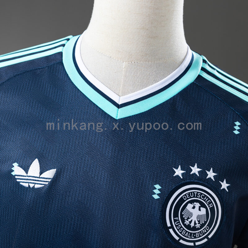 camiseta-alemania-segunda-equipacion-2025-2026-cuello