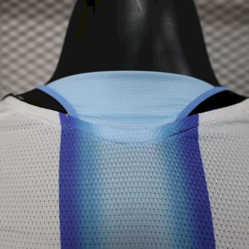 camiseta-argentina-mundial-2026-cuello-trasero