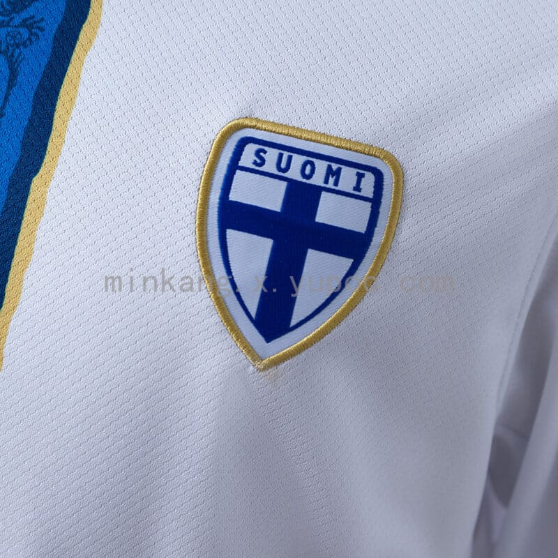 camiseta-filandia-primera-equipacion-2026-escudo