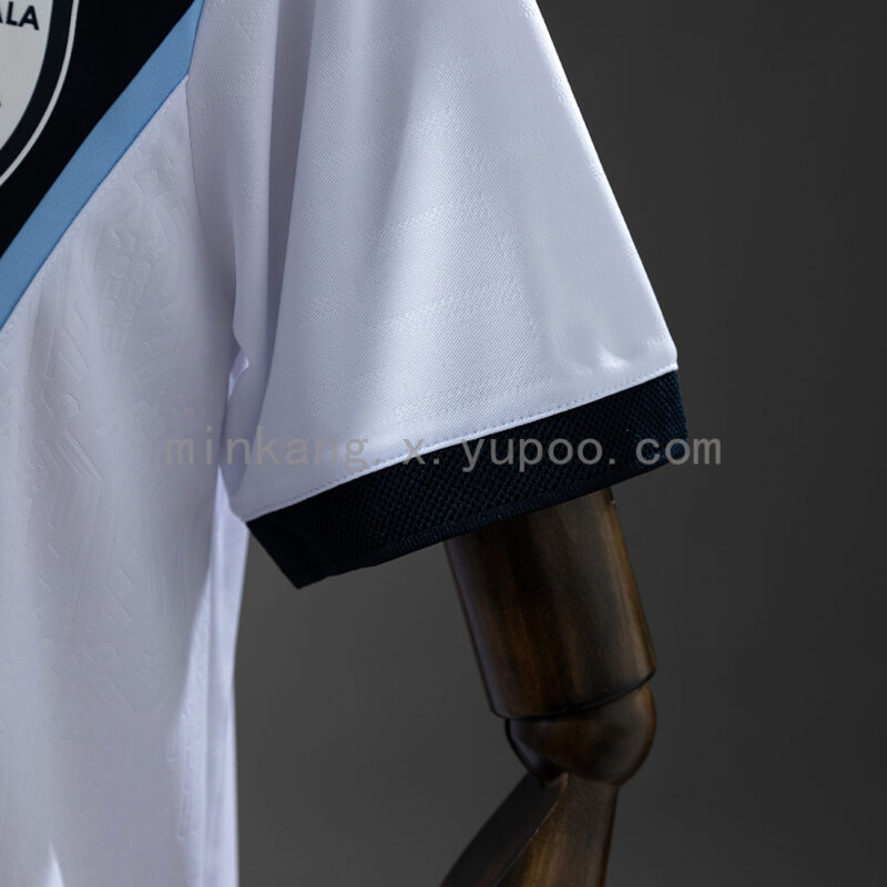 camiseta-guatemala-primera-equipacion-2026-puño