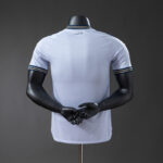 camiseta-italia-segunda-equipacion-version-jugador-2025-2026-parte-trasera
