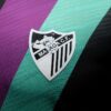 camiseta-malaga-segunda-equipacion-2025-2026-escudo