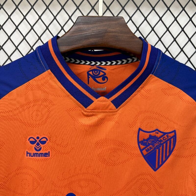 camiseta-malaga-tercera-equipacion-2025-2026-cuello