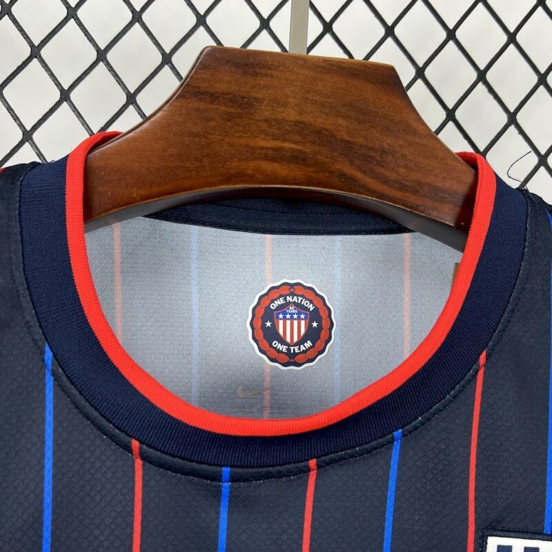 camiseta-usa-segunda-equipacion-2025-2026-cuello