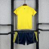 conjunto-niño-al-nassr-primera-equipacion-2025-2026-parte-trasera