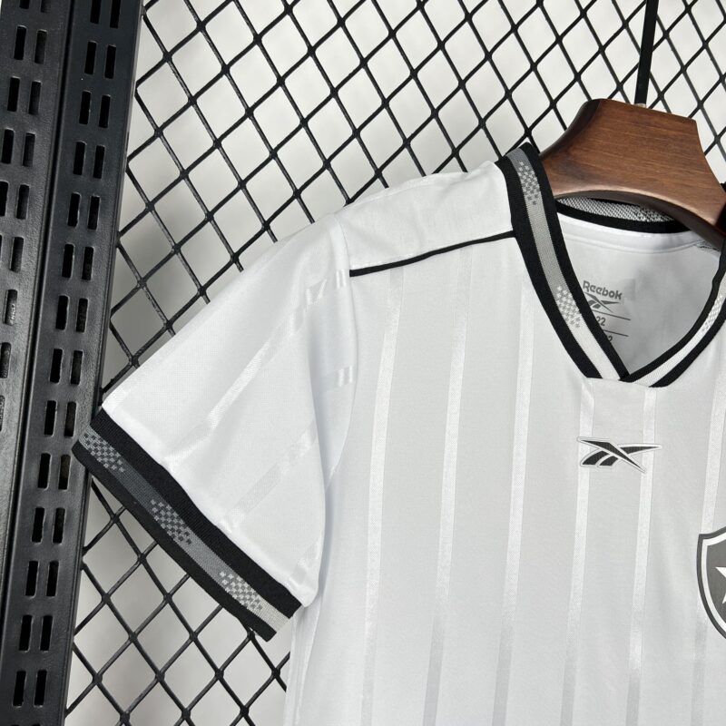 conjunto-niño-botafogo-tercera-equipacion-2025-2026-puño