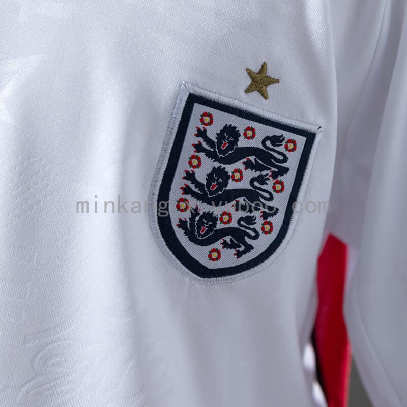 conjunto-niño-inglaterra-primera-equipacion-mundial-2026-escudo