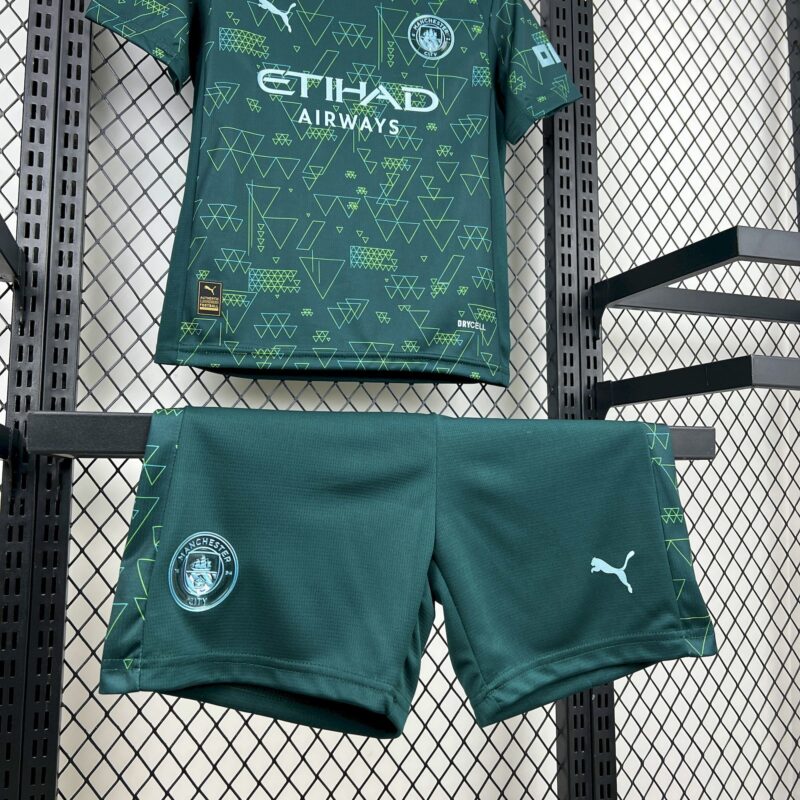 conjunto-niño-manchester-city-cuarta-equipacion-2025-2026-parte-inferior