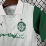 conjunto-niño-palmeiras-segunda-equipacion-2025-2026-escudo