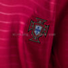 conjunto-niño-portugal-primera-equipacion-2026-escudo