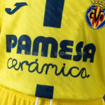 conjunto-niño-villarreal-primera-equipacion-2025-2026-pecho