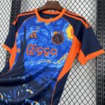 camiseta-ajax-van-gogh-edicion-especial-2025-2026-lateral