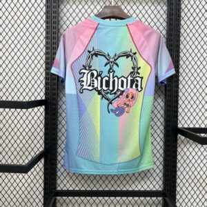 camiseta-barcelona-edicion-karol-g-celeste-2025-2026-parte-trasera