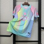 camiseta-barcelona-edicion-karol-g-celeste-2025-2026