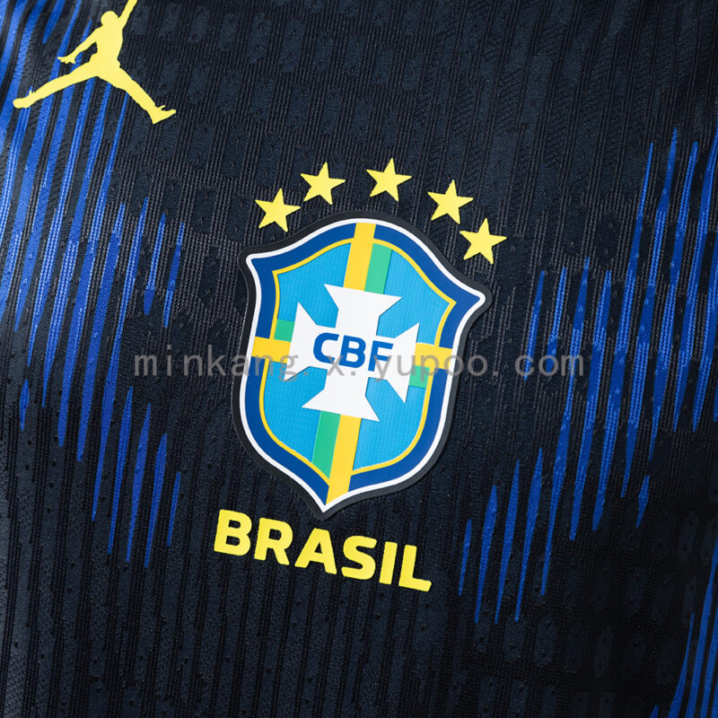 camiseta-brazil-segunda-equipacion-version-jugador-mundial-2026-escudo