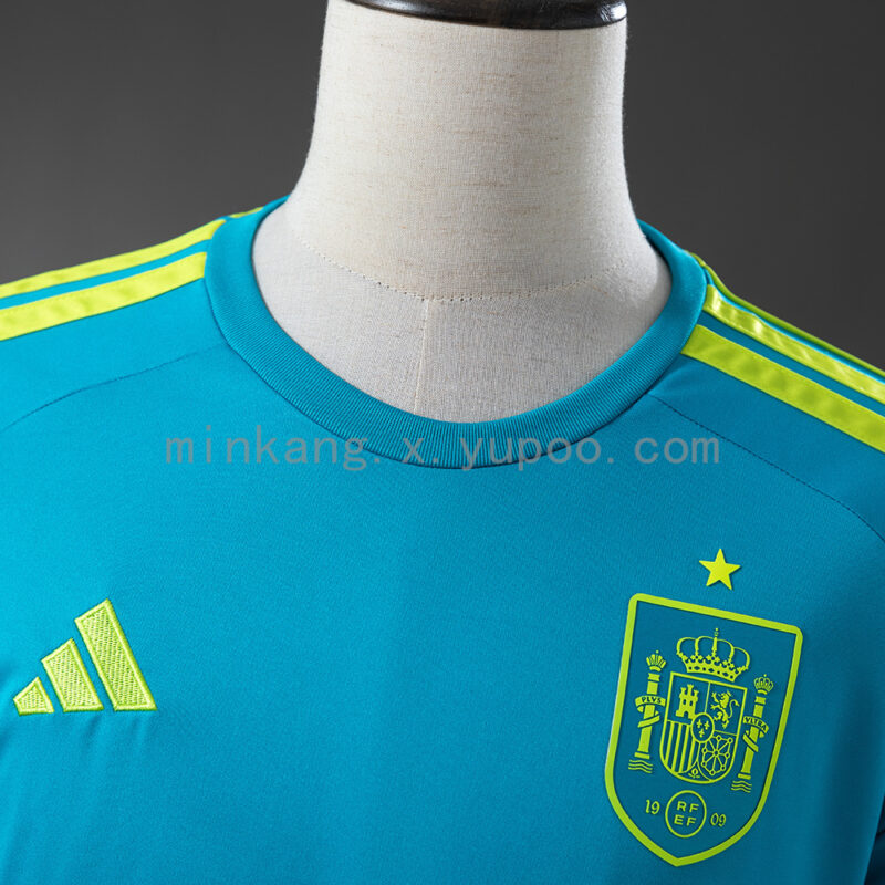 camiseta-españa-portero-azul-mundial-2026-cuello