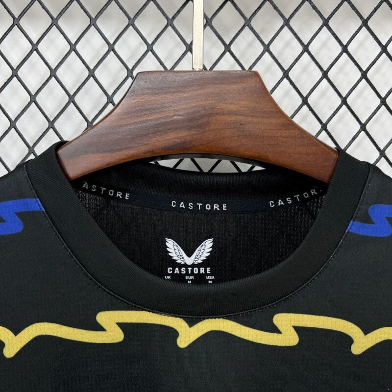 camiseta-everton-tercera-equipacion-2025-2026-cuello