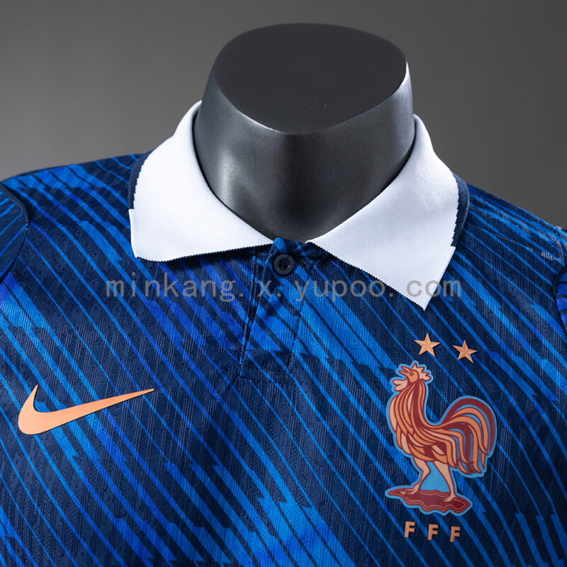 camiseta-francia-primera-equipacion-version-jugador-mundial-2026-cuello